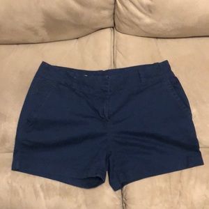 Vineyard Vines Blue 3 1/2” everyday shorts